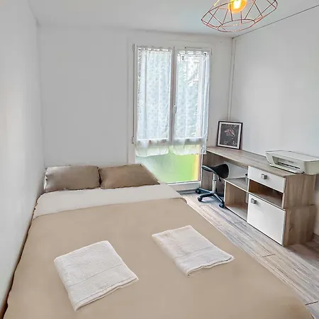 Moderne Avec Wi-fi Et Balcon Apartamento