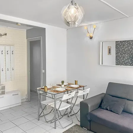 Moderne Avec Wi-fi Et Balcon *